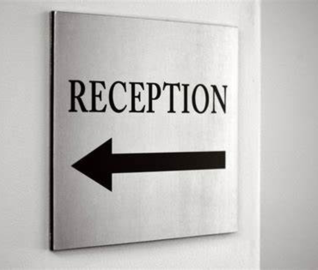 Silver directional Reception Arrow